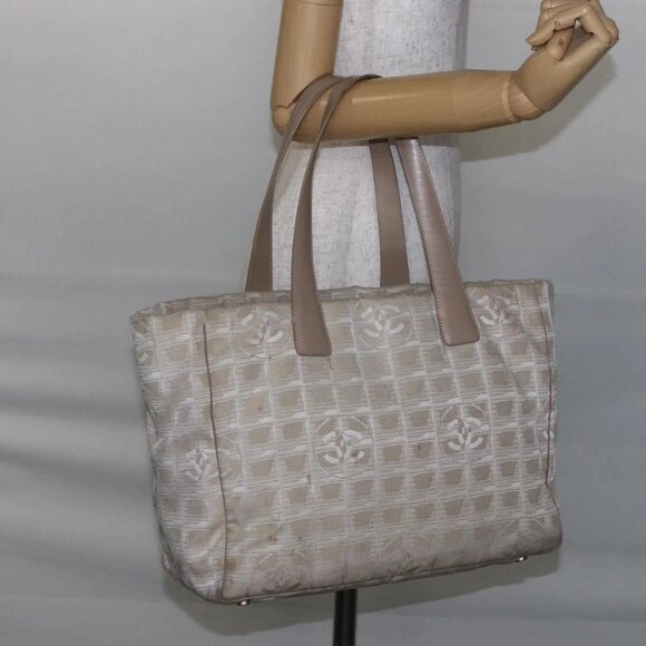 CHANEL New Travel Line Tote Bag Nylon Beige Gold CC Auth ti3466 - Picture 14 of 16